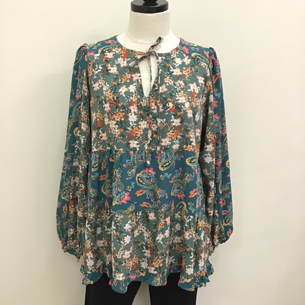 NWT Umgee Green Floral And Blue Paisley Top Small